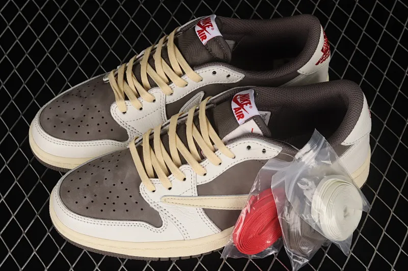 All categories Air Jordan Jordan series basketball shoes Air Jordan 1 Low foreign trade version Travis Scott x Air Jordan 1 Low OG "Reverse Mocha" AJ1 Joe 1 reverse mocha brown and white barb joint casual sports basketball shoes DM7866-162